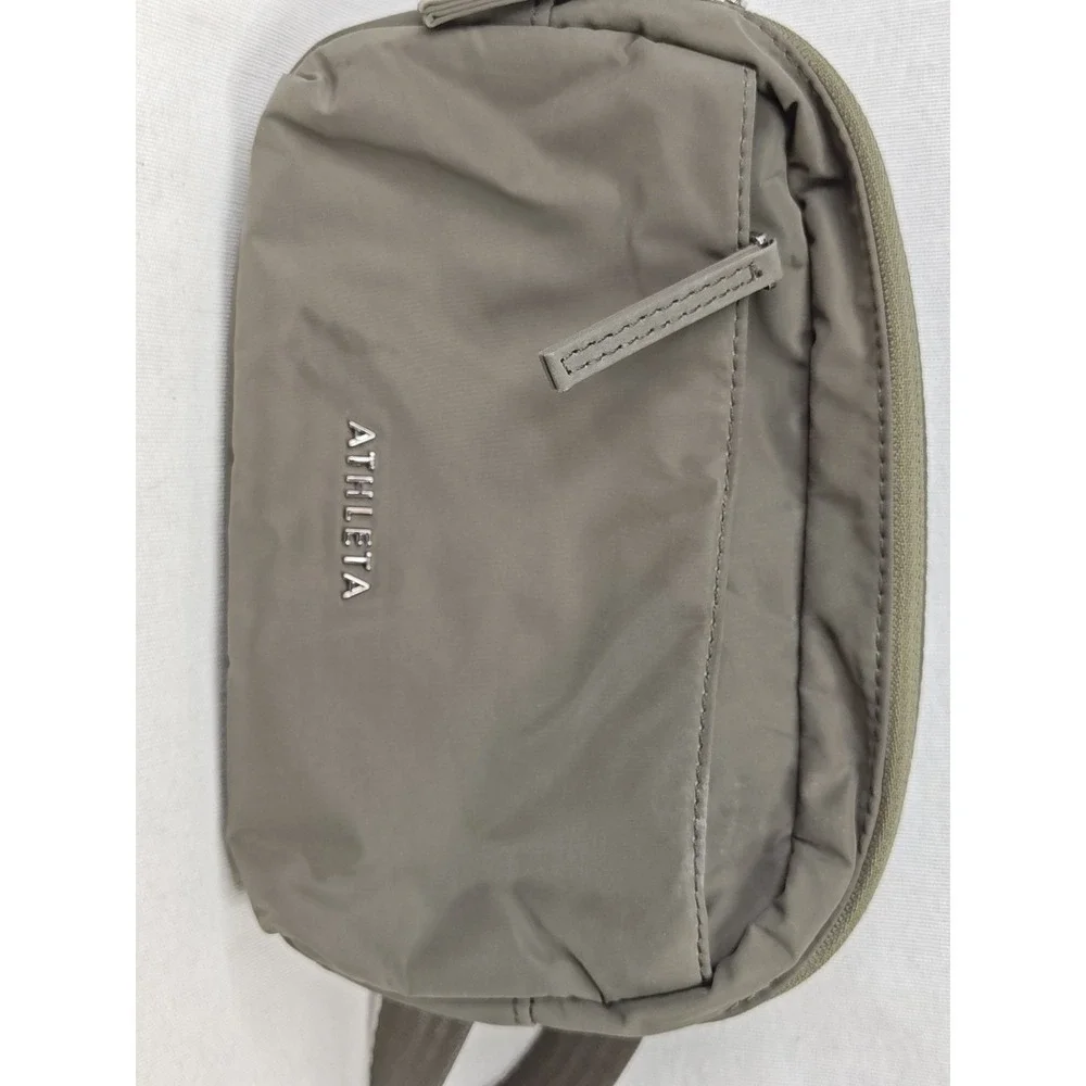 Athleta All About Crossbody Belt Bag Fanny Pack‎ Green Small Concert Festival